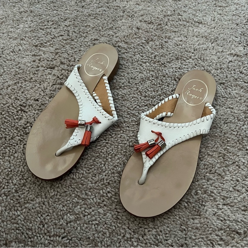 Women’s Jack Rogers white tassel detail slip on sandals flip flops size 5.5